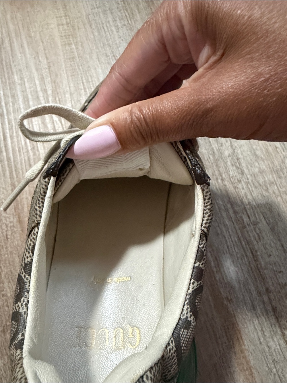Gucci Beige Monogram Kids Sneakers with Green Sole - Picture 2 of 3